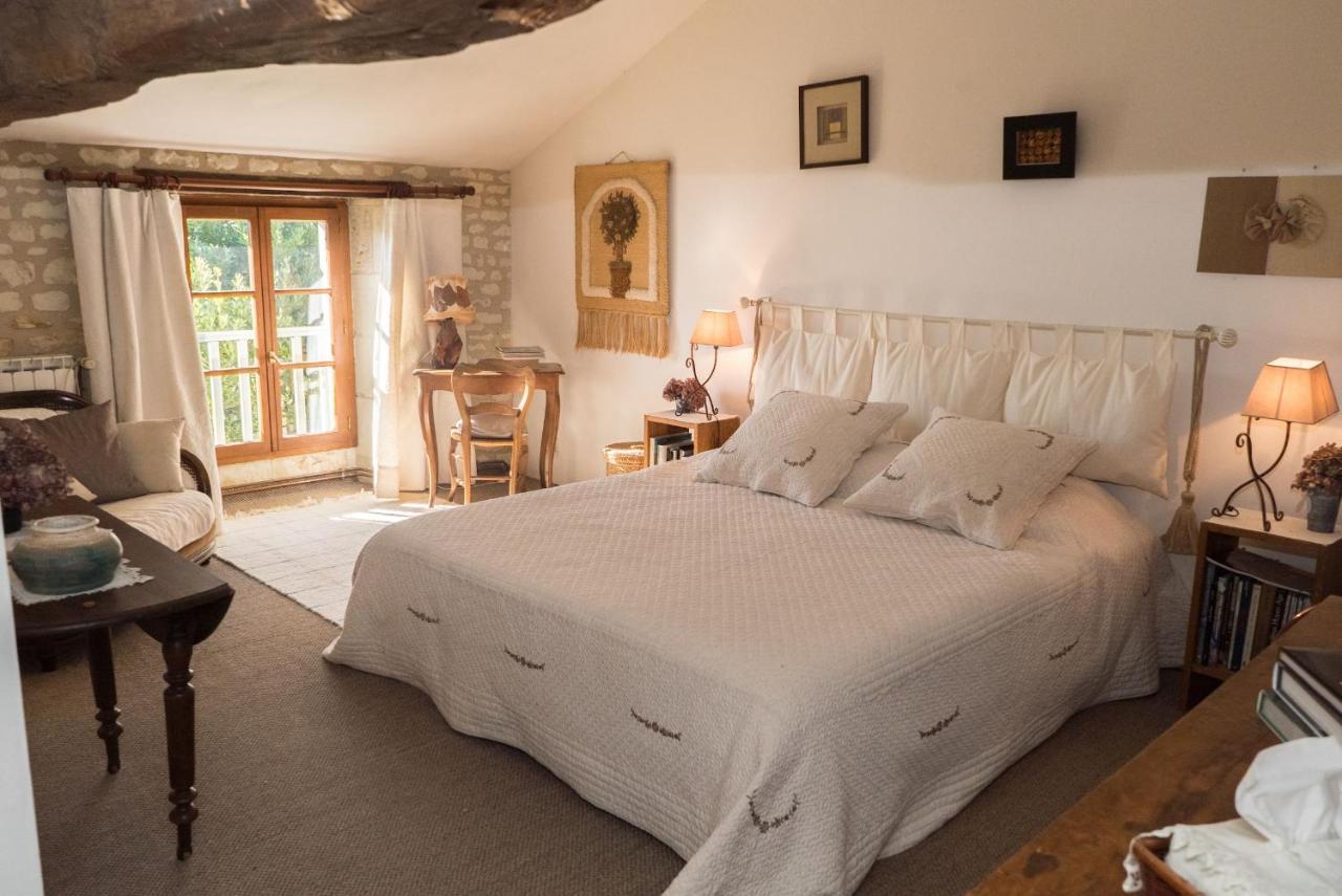 Le Clos Des Fayes Berthegon Екстер'єр фото